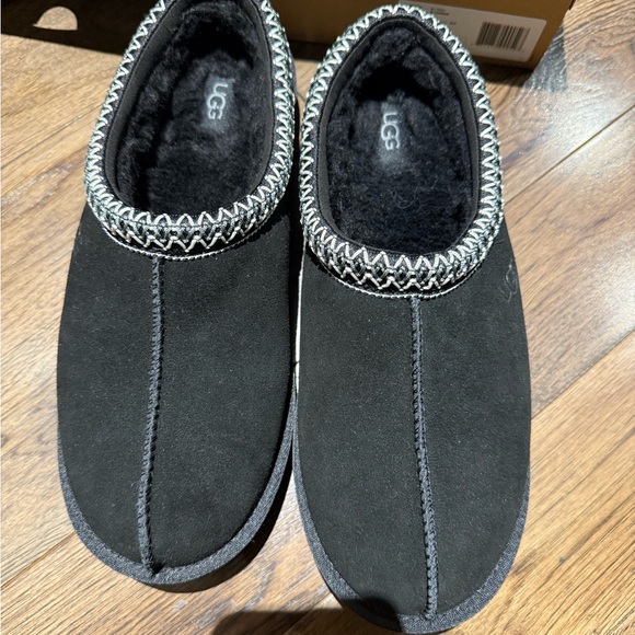 UGG Black Tasmans Men’s size 10 new with box! - Picture 2 of 6